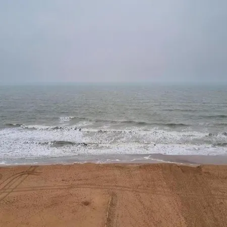 In Near Beach, Cleaning Included
